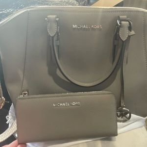 Gray Michael Kors purse with wallet